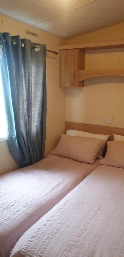 Private Caravan Situated At Parkdean Holiday Resort St Margaret'S At Cliffe Number 18 Exterior photo