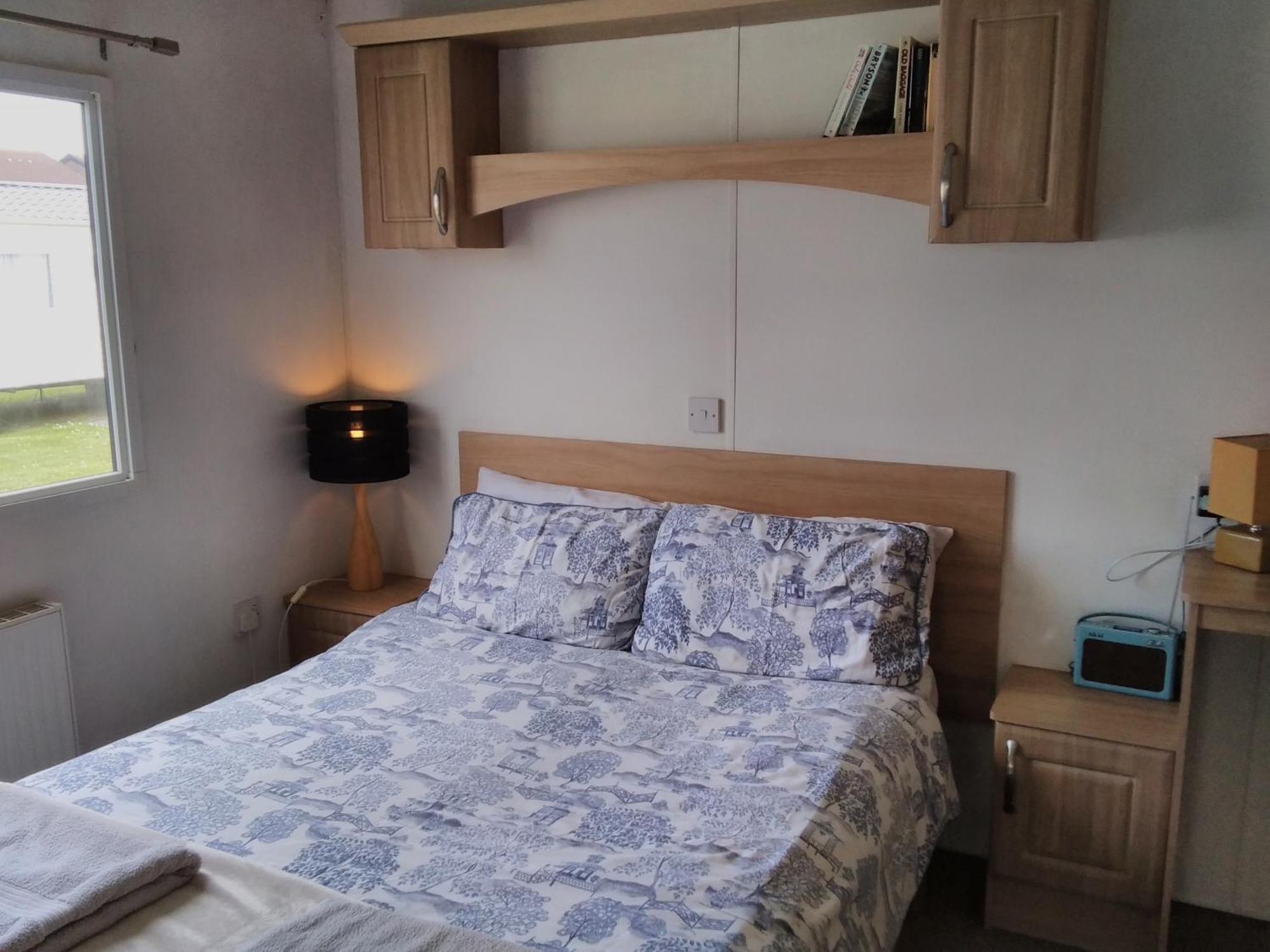 Private Caravan Situated At Parkdean Holiday Resort St Margaret'S At Cliffe Number 18 Exterior photo