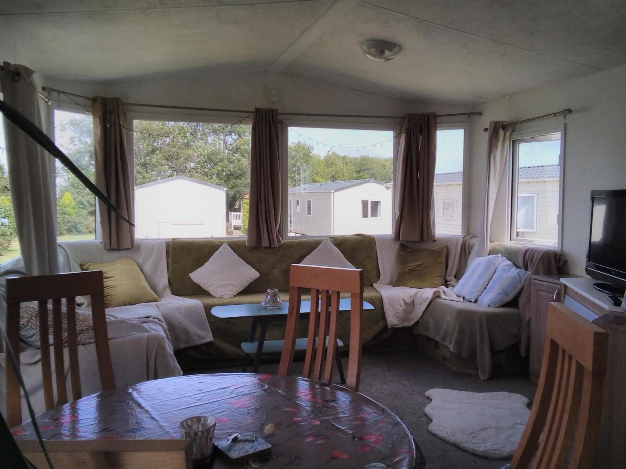 Private Caravan Situated At Parkdean Holiday Resort St Margaret'S At Cliffe Number 18 Exterior photo
