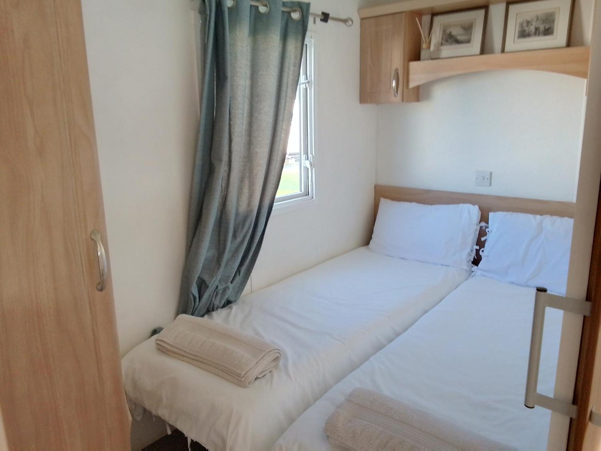 Private Caravan Situated At Parkdean Holiday Resort St Margaret'S At Cliffe Number 18 Exterior photo